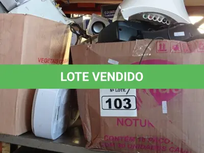 LOTE 103 - 01 LOTE COM VÁRIAS CAIXAS DE SOM PARA PC MARCAS E MODELOS DIVERSOS. (NO ESTADO) ATENÇÃO! FAZER A VISITAÇÃO ANTES DE ARREMATAR, NÃO SABEMOS SE FUNCIONA. LEILÃO NÃO TEM GARANTIA E NEM DEVOLUÇÃO, SUJEITO A POSSÍVEIS AVARIAS VISÍVEIS/OCULTAS E/OU AUSÊNCIA DE COMPONENTES.