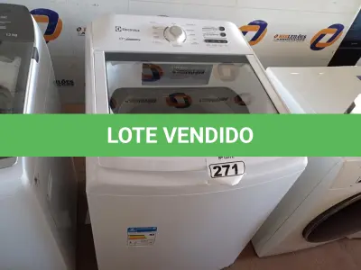 LOTE 271 - 01 MÁQUINA DE LAVAR ROUPAS DE 17 KG MARCA ELETROLUX 220V. (WASHER MACHINE) (NO ESTADO) BH1672Y