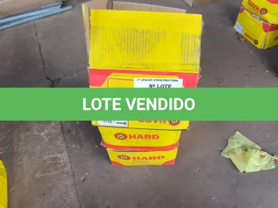 LOTE 013 - 01 LOTE DE PARAFUSOS AUTO BROCANTE PARA TELHADO. (NO ESTADO)
