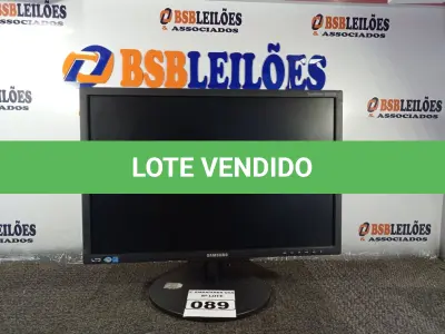 LOTE 089 - 01 MONITOR 22’’ MARCA SAMSUNG. (DISPLAY) (NO ESTADO) AV9697S 