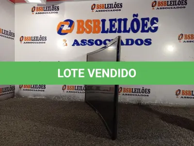 LOTE 107 - 01 MONITOR 24’’ MARCA SAMSUNG. (DISPLAY) SEM PÉ (NO ESTADO) AV9736A