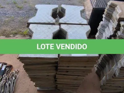 LOTE 027 - 01 LOTE COM PISOS EMBORRACHADOS (NO ESTADO)