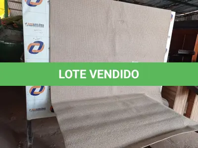 LOTE 019 - 01 TAPETE. (NO ESTADO) (RUG)AU2130D