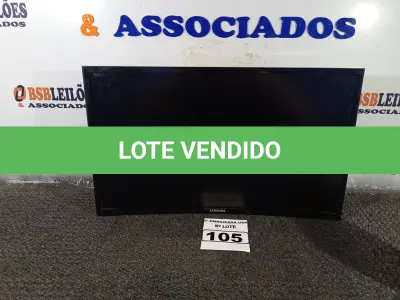 LOTE 105 - 001 MONITOR 24’’ MARCA SAMSUNG SEM PÉ. (DISPLAY) (NO ESTADO) AV9734Y