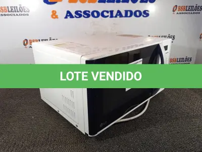 LOTE 132 - 01 MICRO-ONDAS 17 LITROS 110V MARCA LG. (NO ESTADO) AV9975E