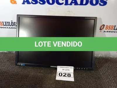 LOTE 028 - 01 MONITOR 22’’ MARCA SAMSUNG. (DISPLAY) (NO ESTADO) AV9456T