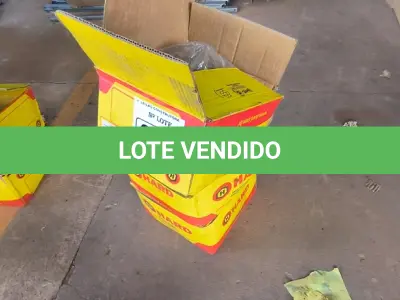 LOTE 013 - 01 LOTE DE PARAFUSOS AUTO BROCANTE PARA TELHADO. (NO ESTADO)
