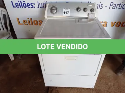 LOTE 117 - 01 SECADORA DE ROUPAS WHIRLPOOL 110V. (CLOSTHES DRYER) (NO ESTADO) AV9808D