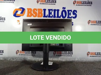 LOTE 057 - 01 MONITOR 22’’ MARCA SAMSUNG. (DISPLAY) (NO ESTADO) AV9496N