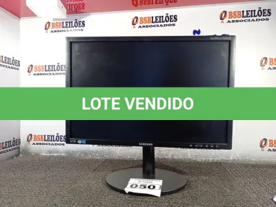 LOTE 050 - 01 MONITOR 22’’ MARCA SAMSUNG. (DISPLAY) (NO ESTADO) AV9483N