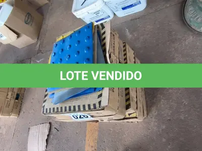 LOTE 026 - 01 LOTE COM PISOS TÁTIL DE BORRACHA (NO ESTADO)