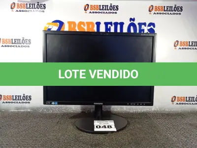 LOTE 048 - 01 MONITOR 22’’ MARCA SAMSUNG. (DISPLAY) (NO ESTADO) AV9478H