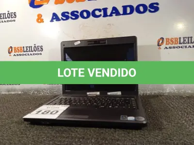 LOTE 180 - 01 NOTEBOOK MARCA VECTOR MODELO 6670. (NO ESTADO) ATENÇÃO! FAZER A VISITAÇÃO ANTES DE ARREMATAR, NÃO SABEMOS SE FUNCIONA. LEILÃO NÃO TEM GARANTIA E NEM DEVOLUÇÃO, SUJEITO A POSSÍVEIS AVARIAS VISÍVEIS/OCULTAS E/OU AUSÊNCIA DE COMPONENTES.