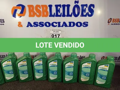 LOTE 017 - 08 LITROS DE ÓLEO DE TRANSMISSÃO LUBRAX GL-5 90. (NO ESTADO) ATENÇÃO! FAZER A VISITAÇÃO ANTES DE ARREMATAR, NÃO SABEMOS SE FUNCIONA. LEILÃO NÃO TEM GARANTIA E NEM DEVOLUÇÃO, SUJEITO A POSSÍVEIS AVARIAS VISÍVEIS/OCULTAS E/OU AUSÊNCIA DE COMPONENTES.