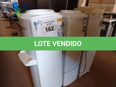 LOTE 162 - 03 BEBEDOUROS PARA GARRAFÃO MARCAS E MODELOS DIVERSOS. (NO ESTADO) ATENÇÃO! FAZER A VISITAÇÃO ANTES DE ARREMATAR, NÃO SABEMOS SE FUNCIONA. LEILÃO NÃO TEM GARANTIA E NEM DEVOLUÇÃO, SUJEITO A POSSÍVEIS AVARIAS VISÍVEIS/OCULTAS E/OU AUSÊNCIA DE COMPONENTES.