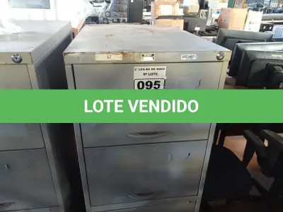 LOTE 095 - 01 ARQUIVO DE AÇO COM 04 GAVETAS. (NO ESTADO) ATENÇÃO! FAZER A VISITAÇÃO ANTES DE ARREMATAR, NÃO SABEMOS SE FUNCIONA. LEILÃO NÃO TEM GARANTIA E NEM DEVOLUÇÃO, SUJEITO A POSSÍVEIS AVARIAS VISÍVEIS/OCULTAS E/OU AUSÊNCIA DE COMPONENTES.