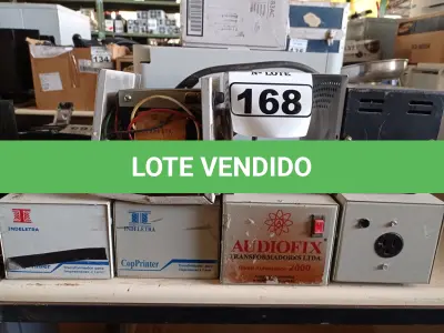 LOTE 168 - 05 AUTOTRANSFORMADORES MARCAS E MODELOS DIVERSOS. (NO ESTADO) ATENÇÃO! FAZER A VISITAÇÃO ANTES DE ARREMATAR, NÃO SABEMOS SE FUNCIONA. LEILÃO NÃO TEM GARANTIA E NEM DEVOLUÇÃO, SUJEITO A POSSÍVEIS AVARIAS VISÍVEIS/OCULTAS E/OU AUSÊNCIA DE COMPONENTES.