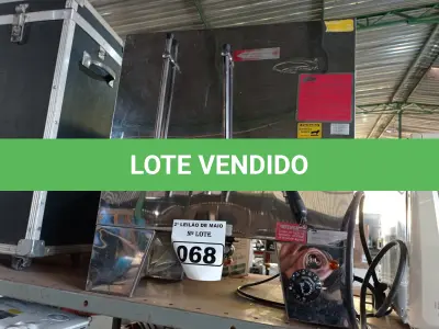 LOTE 068 - 01 CAFETEIRA INDUSTRIAL. (NO ESTADO) ATENÇÃO! FAZER A VISITAÇÃO ANTES DE ARREMATAR, NÃO SABEMOS SE FUNCIONA. LEILÃO NÃO TEM GARANTIA E NEM DEVOLUÇÃO, SUJEITO A POSSÍVEIS AVARIAS VISÍVEIS/OCULTAS E/OU AUSÊNCIA DE COMPONENTES.
