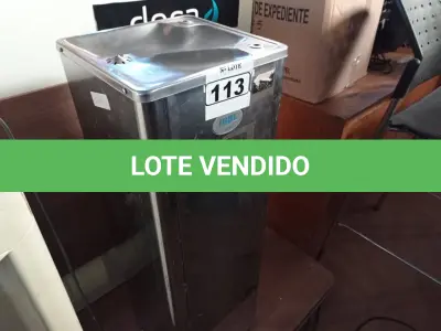LOTE 113 - 01 BEBEDOURO EM AÇO INOX MARCA IBBL 220V. (NO ESTADO) ATENÇÃO! FAZER A VISITAÇÃO ANTES DE ARREMATAR, NÃO SABEMOS SE FUNCIONA. LEILÃO NÃO TEM GARANTIA E NEM DEVOLUÇÃO, SUJEITO A POSSÍVEIS AVARIAS VISÍVEIS/OCULTAS E/OU AUSÊNCIA DE COMPONENTES.