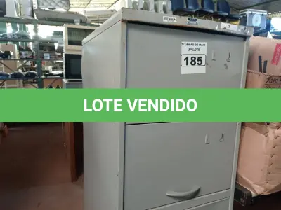 LOTE 185 - 01 ARQUIVO DE AÇO COM 04 GAVETAS. (NO ESTADO) ATENÇÃO! FAZER A VISITAÇÃO ANTES DE ARREMATAR, NÃO SABEMOS SE FUNCIONA. LEILÃO NÃO TEM GARANTIA E NEM DEVOLUÇÃO, SUJEITO A POSSÍVEIS AVARIAS VISÍVEIS/OCULTAS E/OU AUSÊNCIA DE COMPONENTES.