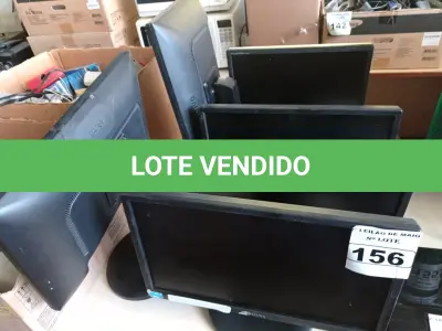 LOTE 156 - 06 MONITORES MARCAS E MODELOS DIVERSOS. (NO ESTADO) ATENÇÃO! FAZER A VISITAÇÃO ANTES DE ARREMATAR, NÃO SABEMOS SE FUNCIONA. LEILÃO NÃO TEM GARANTIA E NEM DEVOLUÇÃO, SUJEITO A POSSÍVEIS AVARIAS VISÍVEIS/OCULTAS E/OU AUSÊNCIA DE COMPONENTES.