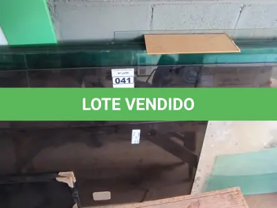 LOTE 041 - 01 LOTE COM PLACAS DE VIDROS (NO ESTADO)