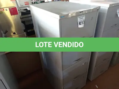 LOTE 015 - 01 ARQUIVO DE AÇO COM 04 GAVETAS. (NO ESTADO) ATENÇÃO! FAZER A VISITAÇÃO ANTES DE ARREMATAR, NÃO SABEMOS SE FUNCIONA. LEILÃO NÃO TEM GARANTIA E NEM DEVOLUÇÃO, SUJEITO A POSSÍVEIS AVARIAS VISÍVEIS/OCULTAS E/OU AUSÊNCIA DE COMPONENTES.