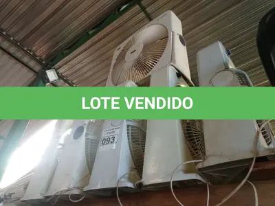 LOTE 093 - 06 VENTILADORES. (NO ESTADO) ATENÇÃO! FAZER A VISITAÇÃO ANTES DE ARREMATAR, NÃO SABEMOS SE FUNCIONA. LEILÃO NÃO TEM GARANTIA E NEM DEVOLUÇÃO, SUJEITO A POSSÍVEIS AVARIAS VISÍVEIS/OCULTAS E/OU AUSÊNCIA DE COMPONENTES.