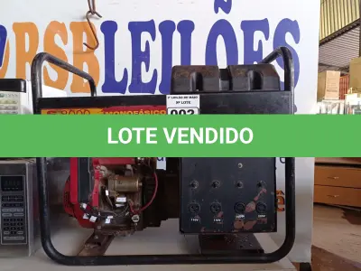 LOTE 002 - 01 GERADOR A GASOLINA MONOFÁSICO MOTOR HONDA GX390 13.0 7.2KVA 110/220V. (NO ESTADO) ATENÇÃO! FAZER A VISITAÇÃO ANTES DE ARREMATAR, NÃO SABEMOS SE FUNCIONA. LEILÃO NÃO TEM GARANTIA E NEM DEVOLUÇÃO, SUJEITO A POSSÍVEIS AVARIAS VISÍVEIS/OCULTAS E/OU AUSÊNCIA DE COMPONENTES.