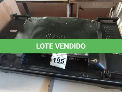 LOTE 195 - 02 MONITORES LG FLATROM 47WV508S-B. (NO ESTADO) ATENÇÃO! FAZER A VISITAÇÃO ANTES DE ARREMATAR, NÃO SABEMOS SE FUNCIONA. LEILÃO NÃO TEM GARANTIA E NEM DEVOLUÇÃO, SUJEITO A POSSÍVEIS AVARIAS VISÍVEIS/OCULTAS E/OU AUSÊNCIA DE COMPONENTES.