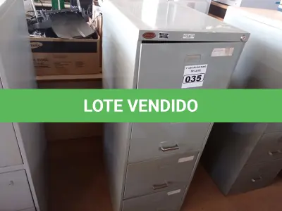 LOTE 035 - 01 ARQUIVO DE AÇO COM 04 GAVETAS. (NO ESTADO) ATENÇÃO! FAZER A VISITAÇÃO ANTES DE ARREMATAR, NÃO SABEMOS SE FUNCIONA. LEILÃO NÃO TEM GARANTIA E NEM DEVOLUÇÃO, SUJEITO A POSSÍVEIS AVARIAS VISÍVEIS/OCULTAS E/OU AUSÊNCIA DE COMPONENTES.