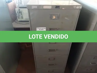 LOTE 045 - 01 ARQUIVO DE AÇO COM 04 GAVETAS. (NO ESTADO) ATENÇÃO! FAZER A VISITAÇÃO ANTES DE ARREMATAR, NÃO SABEMOS SE FUNCIONA. LEILÃO NÃO TEM GARANTIA E NEM DEVOLUÇÃO, SUJEITO A POSSÍVEIS AVARIAS VISÍVEIS/OCULTAS E/OU AUSÊNCIA DE COMPONENTES.