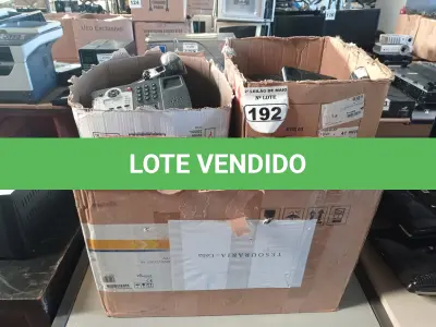 LOTE 192 - 01 LOTE COM VÁRIOS TECLADOS PARA PC E APARELHOS DE TELEFONE MARCAS E MODELOS DIVERSOS. (NO ESTADO) ATENÇÃO! FAZER A VISITAÇÃO ANTES DE ARREMATAR, NÃO SABEMOS SE FUNCIONA. LEILÃO NÃO TEM GARANTIA E NEM DEVOLUÇÃO, SUJEITO A POSSÍVEIS AVARIAS VISÍVEIS/OCULTAS E/OU AUSÊNCIA DE COMPONENTES.