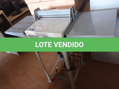 LOTE 132 - 01 PERFURADOR DE PAPEL. (NO ESTADO) ATENÇÃO! FAZER A VISITAÇÃO ANTES DE ARREMATAR, NÃO SABEMOS SE FUNCIONA. LEILÃO NÃO TEM GARANTIA E NEM DEVOLUÇÃO, SUJEITO A POSSÍVEIS AVARIAS VISÍVEIS/OCULTAS E/OU AUSÊNCIA DE COMPONENTES.