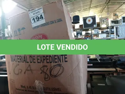 LOTE 194 - 01 LOTE COM VÁRIOS TECLADOS PARA PC, FONTES E CABOS DIVERSOS. (NO ESTADO) ATENÇÃO! FAZER A VISITAÇÃO ANTES DE ARREMATAR, NÃO SABEMOS SE FUNCIONA. LEILÃO NÃO TEM GARANTIA E NEM DEVOLUÇÃO, SUJEITO A POSSÍVEIS AVARIAS VISÍVEIS/OCULTAS E/OU AUSÊNCIA DE COMPONENTES.