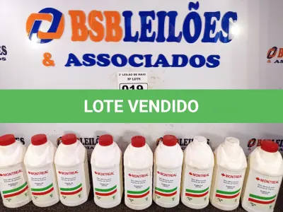 LOTE 019 - 09 LITROS DE ÓLEO MINERAL PARA BOMBA DE VÁCUO ISO VG 46. (NO ESTADO) ATENÇÃO! FAZER A VISITAÇÃO ANTES DE ARREMATAR, NÃO SABEMOS SE FUNCIONA. LEILÃO NÃO TEM GARANTIA E NEM DEVOLUÇÃO, SUJEITO A POSSÍVEIS AVARIAS VISÍVEIS/OCULTAS E/OU AUSÊNCIA DE COMPONENTES.