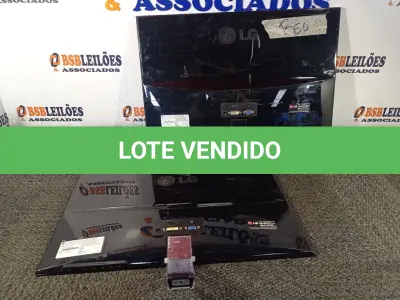 LOTE 103 - 02 MONITORES MARCAS LG MODELOS FLATROM E2360V-PN/E2260V-PN. (NO ESTADO) ATENÇÃO! FAZER A VISITAÇÃO ANTES DE ARREMATAR, NÃO SABEMOS SE FUNCIONA. LEILÃO NÃO TEM GARANTIA E NEM DEVOLUÇÃO, SUJEITO A POSSÍVEIS AVARIAS VISÍVEIS/OCULTAS E/OU AUSÊNCIA DE COMPONENTES.