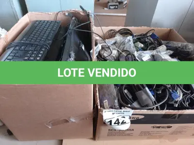 LOTE 142 - 01 LOTE COM GRANDE QUANTIDADE DE TECLADOS PARA PC E CABOS DIVERSOS. (NO ESTADO) ATENÇÃO! FAZER A VISITAÇÃO ANTES DE ARREMATAR, NÃO SABEMOS SE FUNCIONA. LEILÃO NÃO TEM GARANTIA E NEM DEVOLUÇÃO, SUJEITO A POSSÍVEIS AVARIAS VISÍVEIS/OCULTAS E/OU AUSÊNCIA DE COMPONENTES.