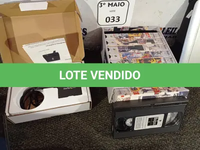 LOTE 033 - 01 COLEÇÃO VHS THE BEATLES ANTHOLOGY, 01 GRAND PRIX, 01 FITA VHS DRIVE TO WIN, 01 FITA VHS STEVE MCQUEEN, 01 MESA DIGITALIZADORA WACOM BAMBOO FUN CTH-461 E 01 EXTERNAL DE ÁUDIO HC-1 EXCALIBUR. (NO ESTADO) ATENÇÃO! FAZER A VISITAÇÃO ANTES DE ARREMATAR, NÃO SABEMOS SE FUNCIONA. LEILÃO NÃO TEM GARANTIA E NEM DEVOLUÇÃO, SUJEITO A POSSÍVEIS AVARIAS VISÍVEIS/OCULTAS E/OU AUSÊNCIA DE COMPONENTES.