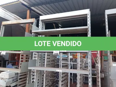 LOTE 348 - 01 ESTANTE EXPOSITORA EM AÇO COM 04 BANDEJAS. (NO ESTADO) ATENÇÃO! FAZER A VISITAÇÃO ANTES DE ARREMATAR, NÃO SABEMOS SE FUNCIONA. LEILÃO NÃO TEM GARANTIA E NEM DEVOLUÇÃO, SUJEITO A POSSÍVEIS AVARIAS VISÍVEIS/OCULTAS E/OU AUSÊNCIA DE COMPONENTES.