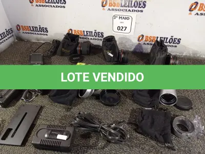 LOTE 027 - 05 LENTES PARA CÂMERAS FOTOGRÁFICAS, 01 KIT FILTER E 01 LIMPADOR DE LENTES. (NO ESTADO) ATENÇÃO! FAZER A VISITAÇÃO ANTES DE ARREMATAR, NÃO SABEMOS SE FUNCIONA. LEILÃO NÃO TEM GARANTIA E NEM DEVOLUÇÃO, SUJEITO A POSSÍVEIS AVARIAS VISÍVEIS/OCULTAS E/OU AUSÊNCIA DE COMPONENTES.