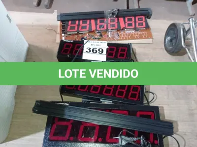 LOTE 369 - 04 PAINÉIS DE SENHA SENDO 01 COM AVARIAS. (NO ESTADO) ATENÇÃO! FAZER A VISITAÇÃO ANTES DE ARREMATAR, NÃO SABEMOS SE FUNCIONA. LEILÃO NÃO TEM GARANTIA E NEM DEVOLUÇÃO, SUJEITO A POSSÍVEIS AVARIAS VISÍVEIS/OCULTAS E/OU AUSÊNCIA DE COMPONENTES.