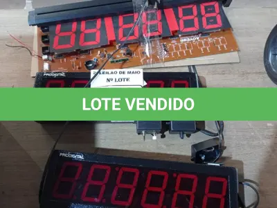 LOTE 369 - 04 PAINÉIS DE SENHA SENDO 01 COM AVARIAS. (NO ESTADO) ATENÇÃO! FAZER A VISITAÇÃO ANTES DE ARREMATAR, NÃO SABEMOS SE FUNCIONA. LEILÃO NÃO TEM GARANTIA E NEM DEVOLUÇÃO, SUJEITO A POSSÍVEIS AVARIAS VISÍVEIS/OCULTAS E/OU AUSÊNCIA DE COMPONENTES.