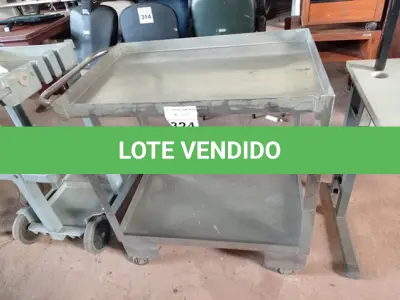 LOTE 324 - 02 CARRINHOS COM RODINHAS SENDO 01 DE LIMPEZA. (NO ESTADO) ATENÇÃO! FAZER A VISITAÇÃO ANTES DE ARREMATAR, NÃO SABEMOS SE FUNCIONA. LEILÃO NÃO TEM GARANTIA E NEM DEVOLUÇÃO, SUJEITO A POSSÍVEIS AVARIAS VISÍVEIS/OCULTAS E/OU AUSÊNCIA DE COMPONENTES.