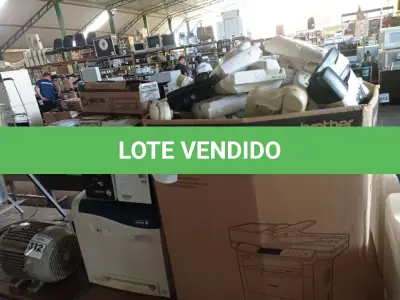 LOTE 331 - 01 CAIXA COM GRANDE QUANTIDADE DE APARELHOS DE TELEFONE E 01 IMPRESSORA MARCA XEROX PHASER 6500. (NO ESTADO) ATENÇÃO! FAZER A VISITAÇÃO ANTES DE ARREMATAR, NÃO SABEMOS SE FUNCIONA. LEILÃO NÃO TEM GARANTIA E NEM DEVOLUÇÃO, SUJEITO A POSSÍVEIS AVARIAS VISÍVEIS/OCULTAS E/OU AUSÊNCIA DE COMPONENTES.