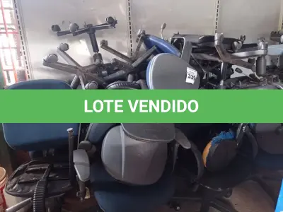 LOTE 339 - 01 LOTE COM VÁRIAS CADEIRAS MARCAS E MODELOS DIVERSOS. (NO ESTADO) ATENÇÃO! FAZER A VISITAÇÃO ANTES DE ARREMATAR, NÃO SABEMOS SE FUNCIONA. LEILÃO NÃO TEM GARANTIA E NEM DEVOLUÇÃO, SUJEITO A POSSÍVEIS AVARIAS VISÍVEIS/OCULTAS E/OU AUSÊNCIA DE COMPONENTES.