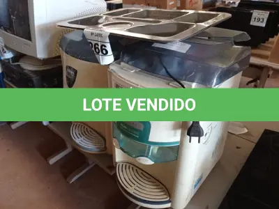 LOTE 266 - 02 PURIFICADORES DE ÁGUA E 04 BANDEJAS EM INOX. (NO ESTADO) ATENÇÃO! FAZER A VISITAÇÃO ANTES DE ARREMATAR, NÃO SABEMOS SE FUNCIONA. LEILÃO NÃO TEM GARANTIA E NEM DEVOLUÇÃO, SUJEITO A POSSÍVEIS AVARIAS VISÍVEIS/OCULTAS E/OU AUSÊNCIA DE COMPONENTES.