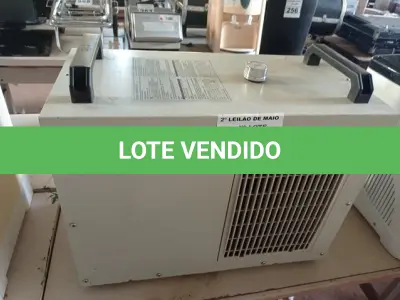 LOTE 362 - 01 CHILLER CW-5000, MÁQUINA PARA TUBO LASER CO2. (NO ESTADO) ATENÇÃO! FAZER A VISITAÇÃO ANTES DE ARREMATAR, NÃO SABEMOS SE FUNCIONA. LEILÃO NÃO TEM GARANTIA E NEM DEVOLUÇÃO, SUJEITO A POSSÍVEIS AVARIAS VISÍVEIS/OCULTAS E/OU AUSÊNCIA DE COMPONENTES.