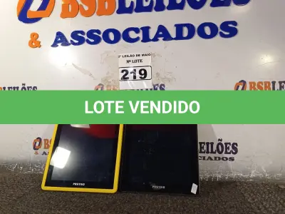 LOTE 219 - 02 TABLET’S MARCAS POSITIVO. (NO ESTADO) ATENÇÃO! FAZER A VISITAÇÃO ANTES DE ARREMATAR, NÃO SABEMOS SE FUNCIONA. LEILÃO NÃO TEM GARANTIA E NEM DEVOLUÇÃO, SUJEITO A POSSÍVEIS AVARIAS VISÍVEIS/OCULTAS E/OU AUSÊNCIA DE COMPONENTES.
