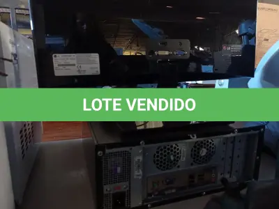 LOTE 247 - 01 CPU, 01 MONITOR, 01 TECLADO E 01 MOUSE. (NO ESTADO) ATENÇÃO! FAZER A VISITAÇÃO ANTES DE ARREMATAR, NÃO SABEMOS SE FUNCIONA. LEILÃO NÃO TEM GARANTIA E NEM DEVOLUÇÃO, SUJEITO A POSSÍVEIS AVARIAS VISÍVEIS/OCULTAS E/OU AUSÊNCIA DE COMPONENTES.